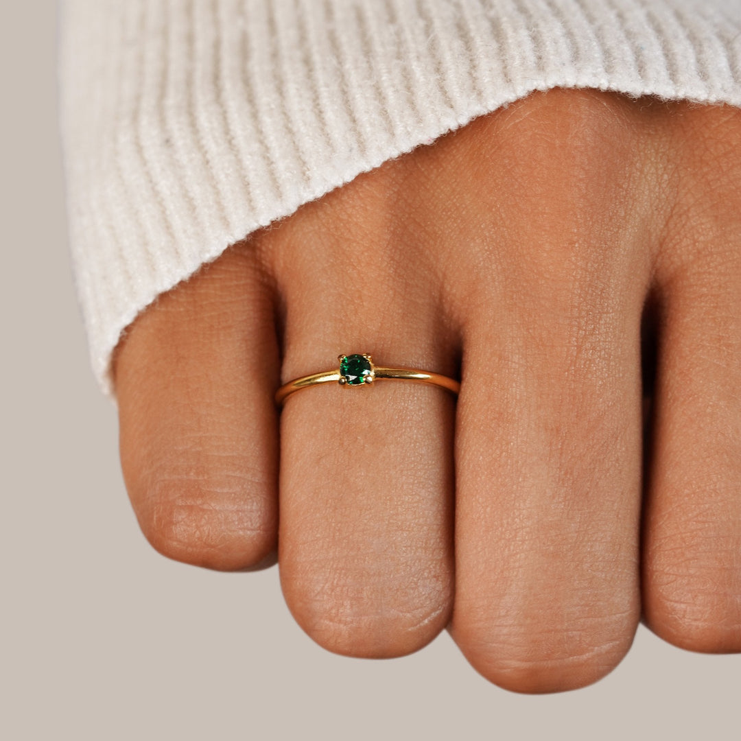 Birthstone gold rings