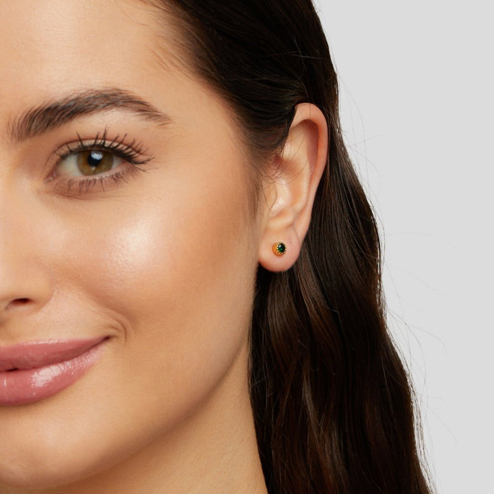 Emerald green stud earrings