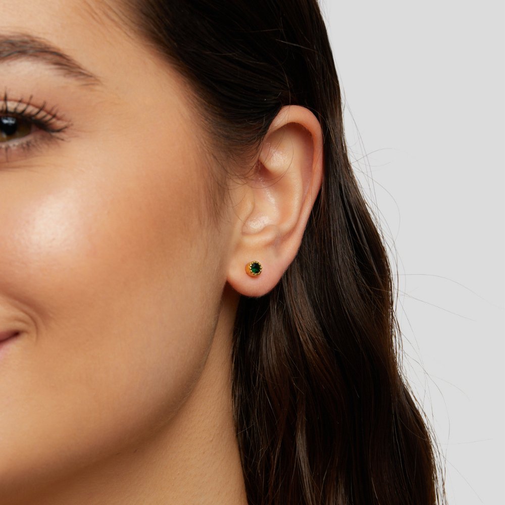 Emerald green stud earrings
