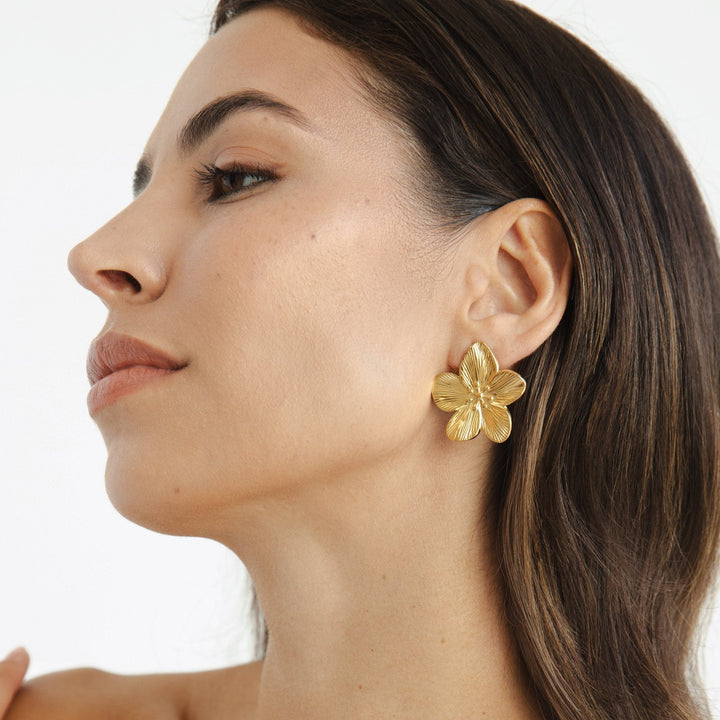 Gold flower earrings