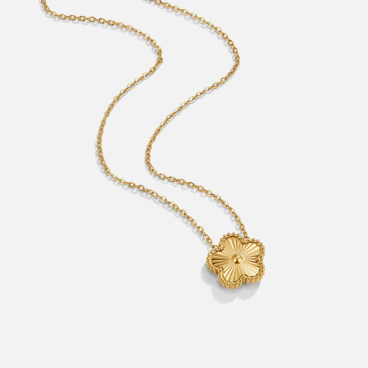 Golden lucky necklace