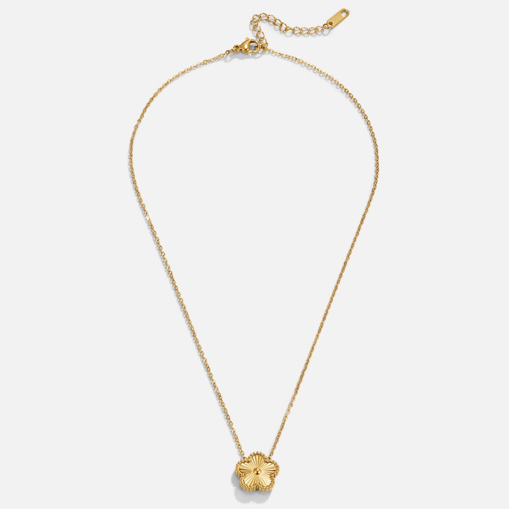 Golden lucky necklace