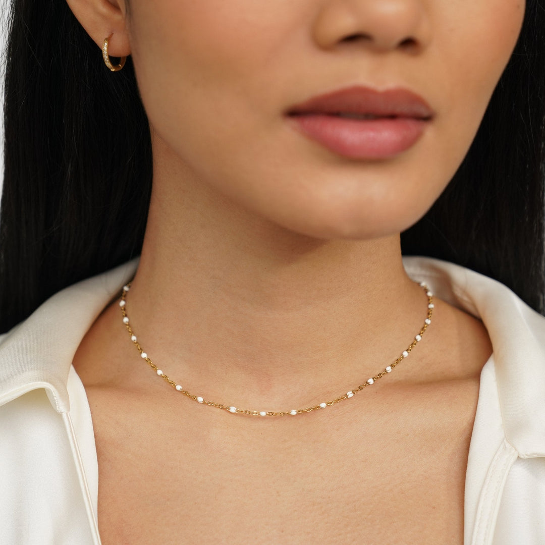 Clean white pearl necklace