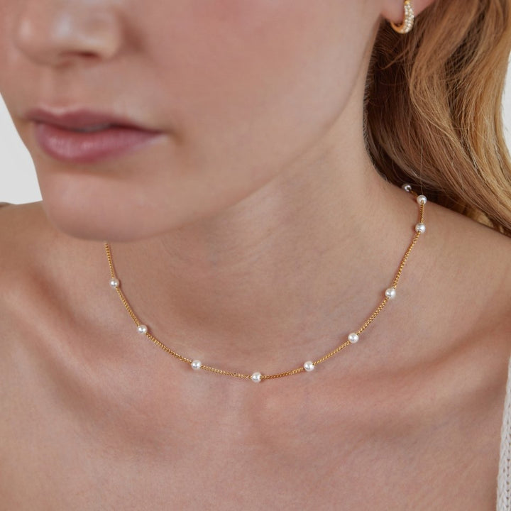 Pure gold pearl necklace