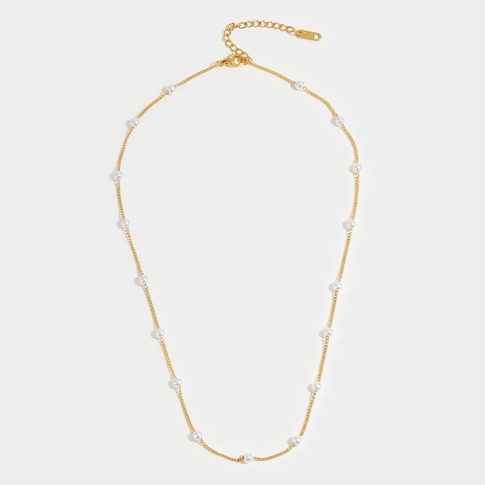 Pure gold pearl necklace