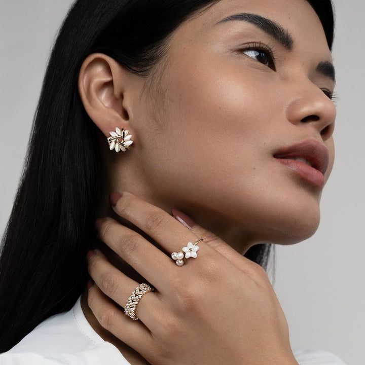 Opal flowers silver earrings